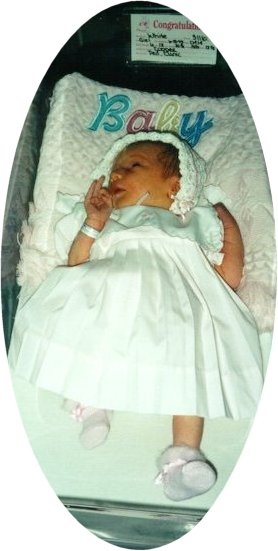 Georgia Nicole White, born 06/18/1999 at 4:14 am, 6lbs 12.8ozs, 21 inches long